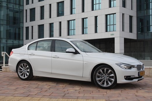 ב.מ.וו סדרה 3 אקטיב הייבריד